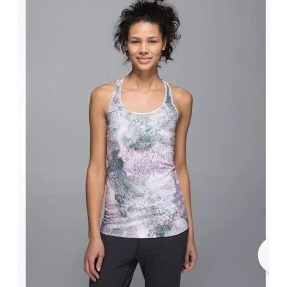 Lululemon Size 6 Cool Racerback Tank‎ Sugar Crush Multi SCMU